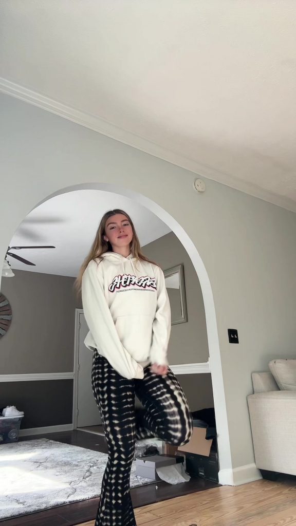 @your1weaknesss Sorry mom #fyp #like #xyzbca #fakebodyy  ...