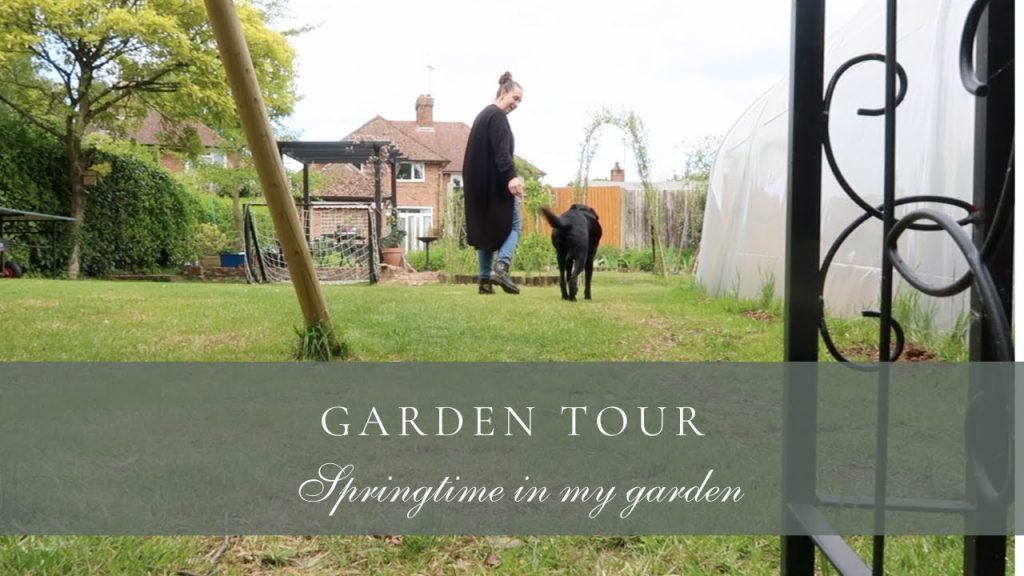 GARDEN TOUR IN SPRING | UK COUNTRY GARDEN