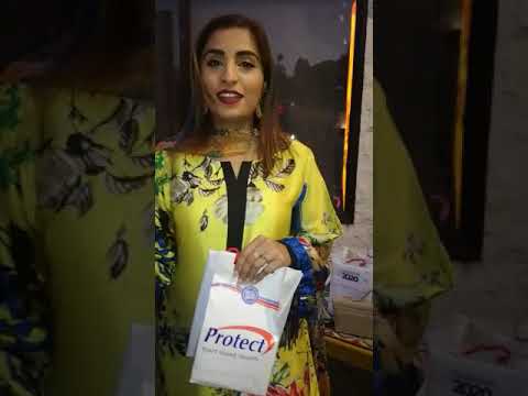 Mariam Mooed Khan speaking about Protect at the Karachi Mom Bloggers event.