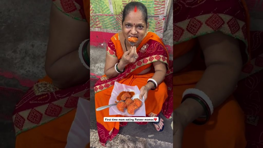 Mom's first time eating momos❤️#viral #funny #love #momblogger #blog #blogger #reels #pets #trend