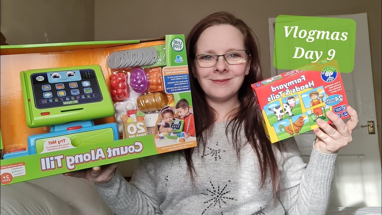 VLOGMAS DAY 9 | PRESENTS FOR A ONE YEAR OLD | UK MUM OF TWO