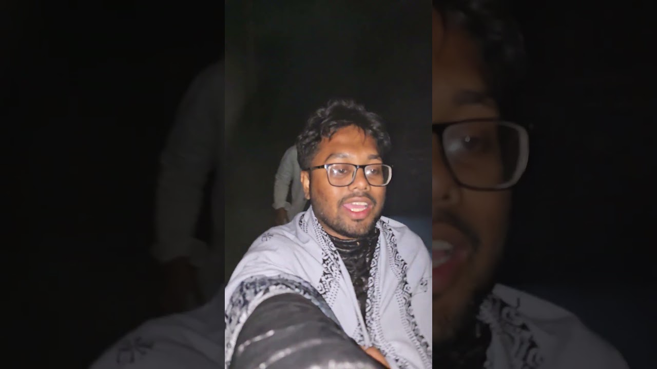 রাতের কয়টা বাজে এখন