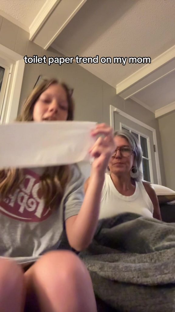 @carrleerose HELP #fyp #mom  ...