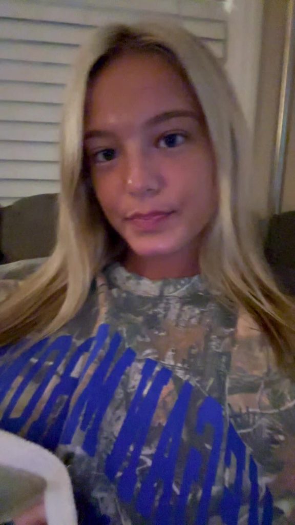 @elizabethcook_15 not abt anyone, thought it was funny ...