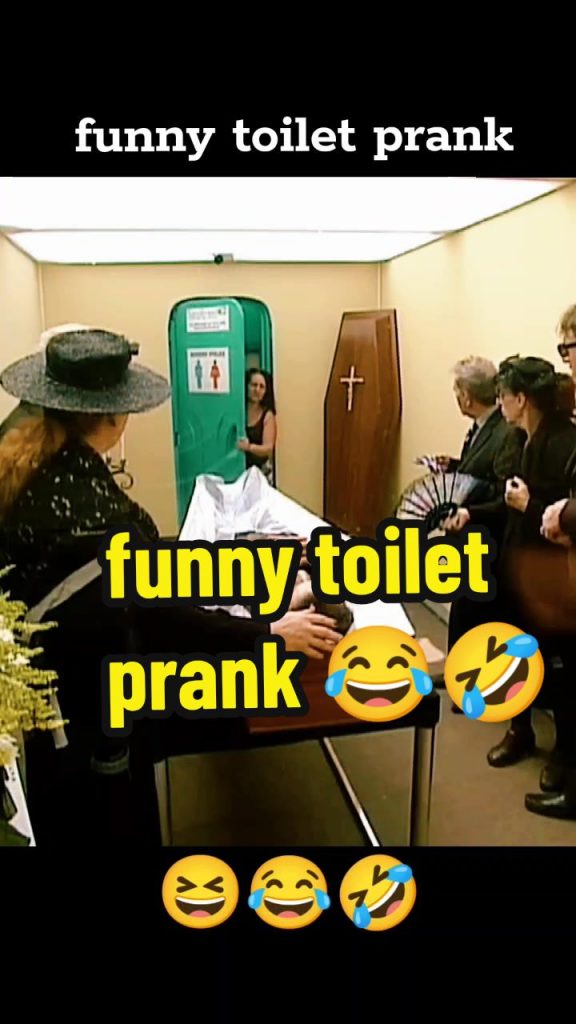 @funny_videopranks funny toilet prank #funnyvideos #prank #funny #fypシ #funnyvid...