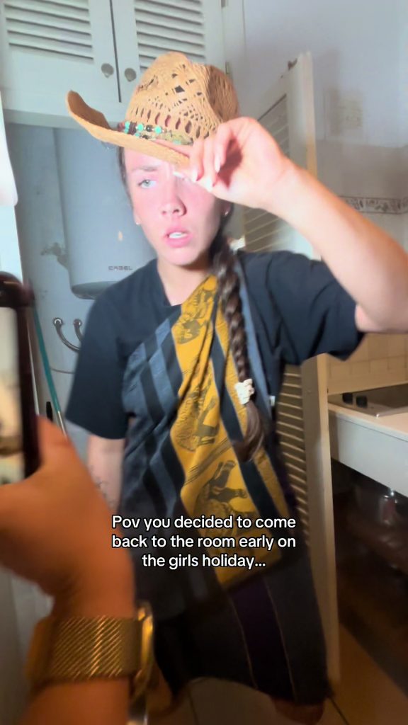 @grac3waites The muffin man has the real final video @Gee <3 looking back I’m...