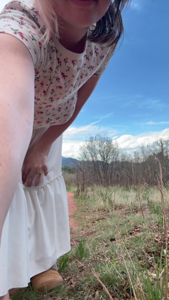 @hannamoontv V.2 of the Mother’s Day mini hike I went on for some cute pictures ...