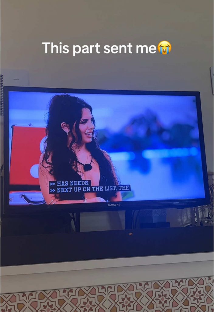 @hayleedahlgren Ace’s reaction to Huda’s  was too funny  #loveisland #loveisland...