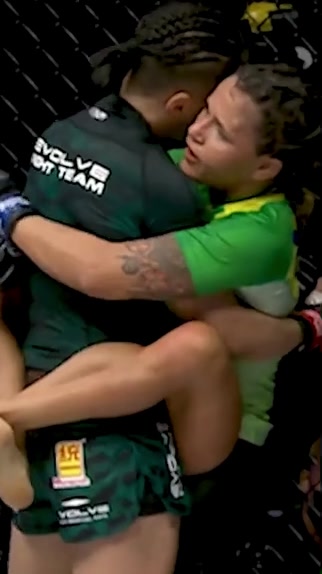 @haymakers The exact moment my mom walks in  @onechampionship  ...