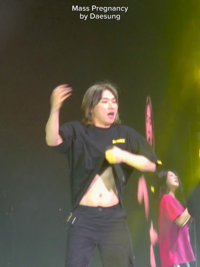 @minerwameliore Daesung.... Can I see your Teeth? And can you make it super Funn...