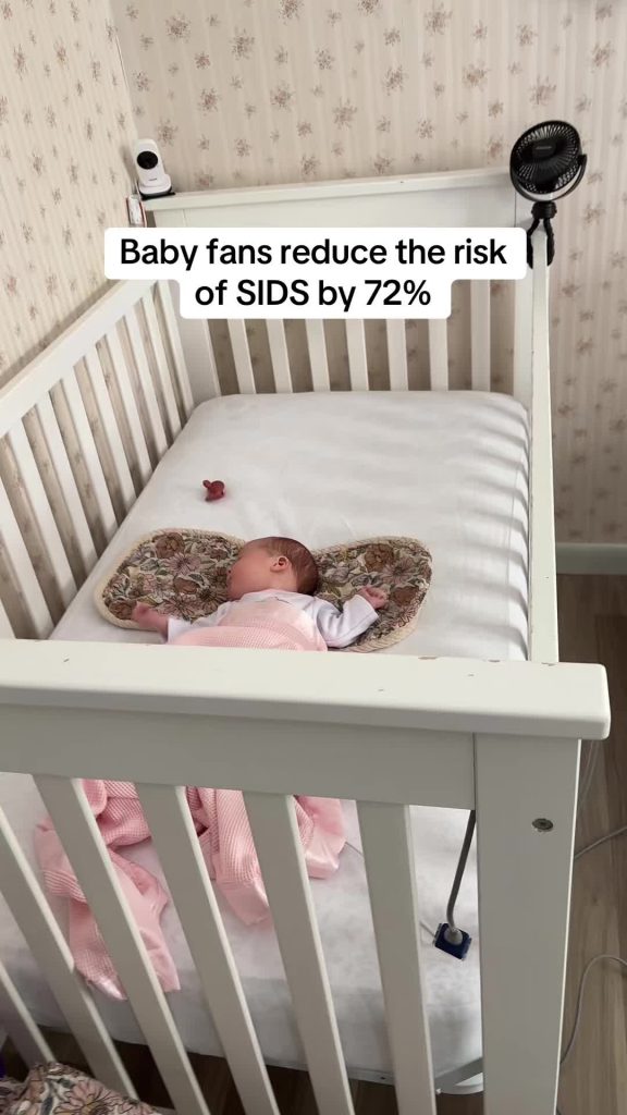 @momfindsbyjeni A baby fan is an essential baby product for new parents. #babyfa...