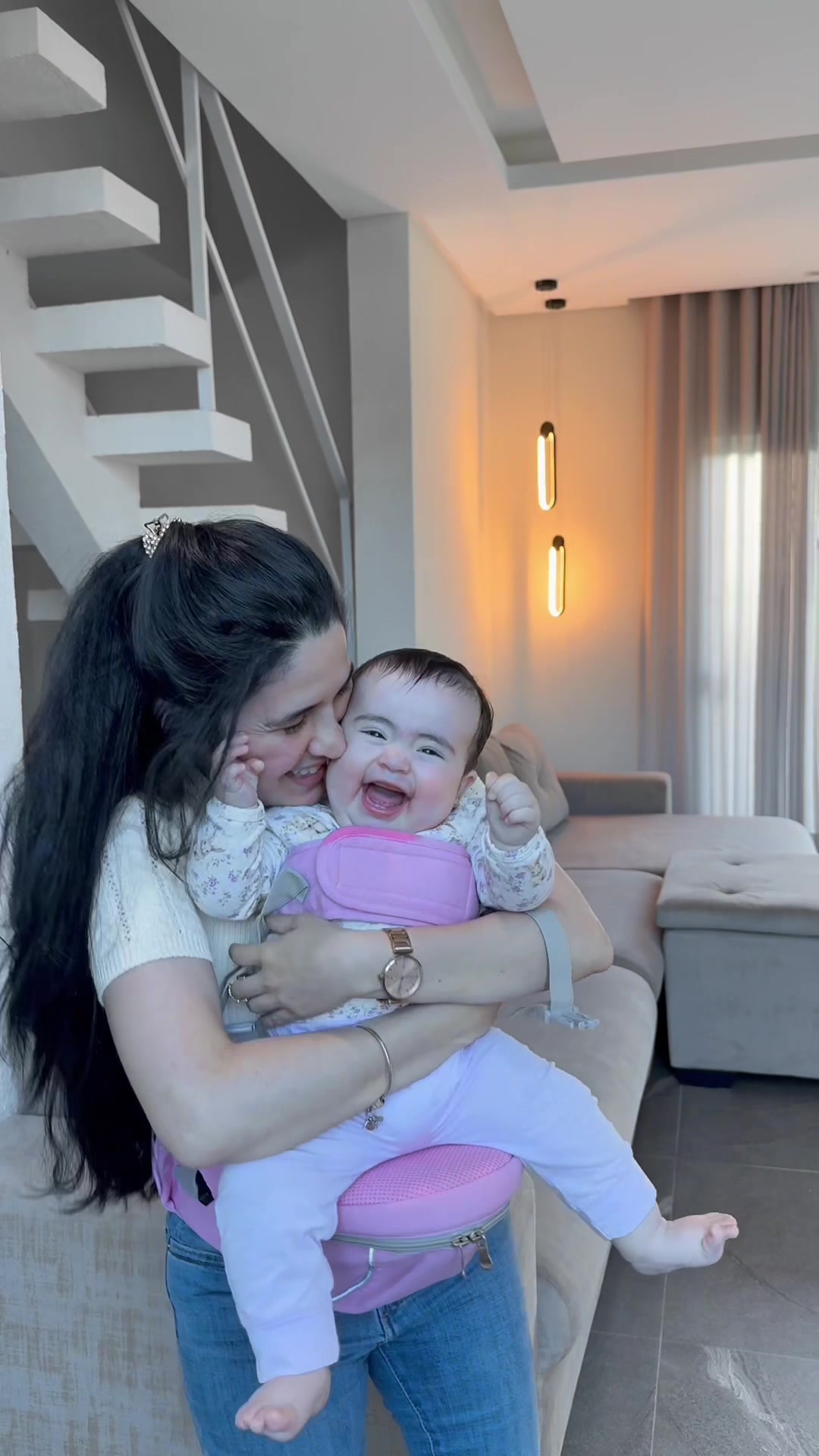 @carrybymilu If you’re carrying your 6 month old or 3 year old on your hip All T...