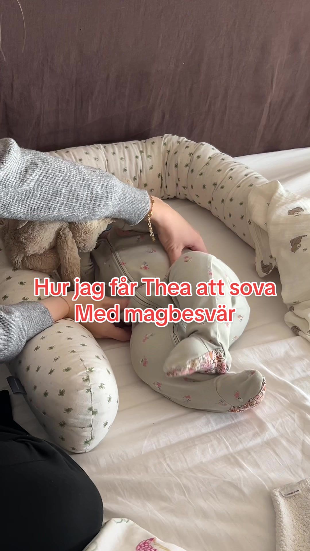 @cornelia.samuelsson Hur jag gör om Thea har magbesvär & svårt att sova  #babyti...
