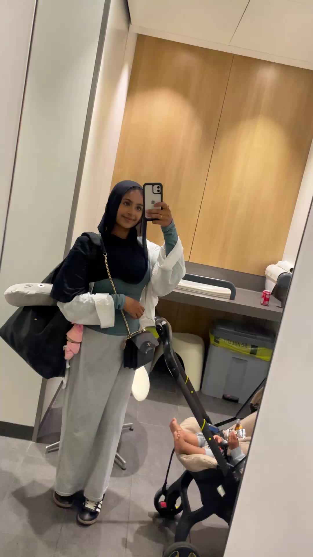 @hijarbie_doll Flying with a toddler life hacks! My baby is 1 and this is everyt...