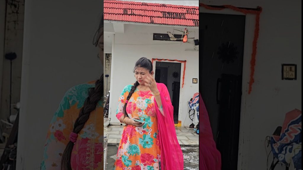 ఇదెక్కడి వింత? 😮🤣#shortvideo #youtubeshorts #shorts #comedy #viral #trending #funny #telugu