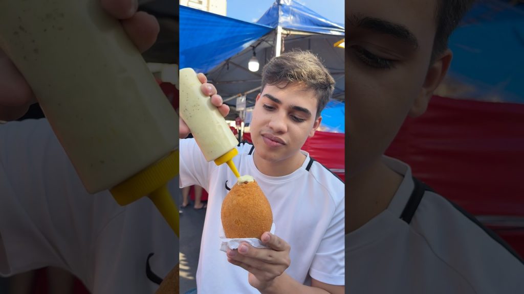 Encontrei a maior coxinha da minha e resolvi provar 🤩 #shorts