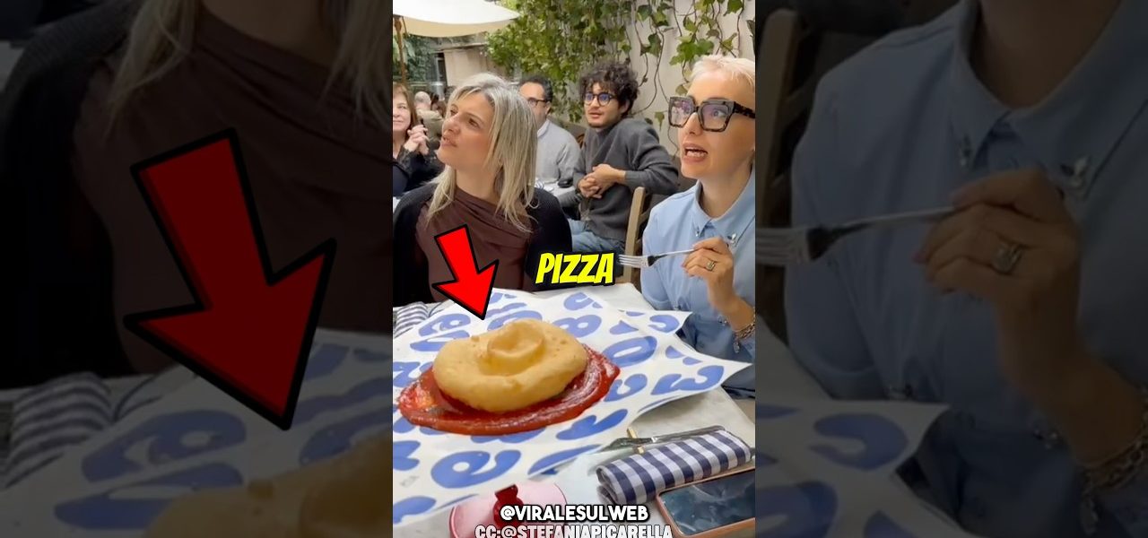 GLI HA DATO UNA PIZZA AL CONTRARIO😅 #shorts