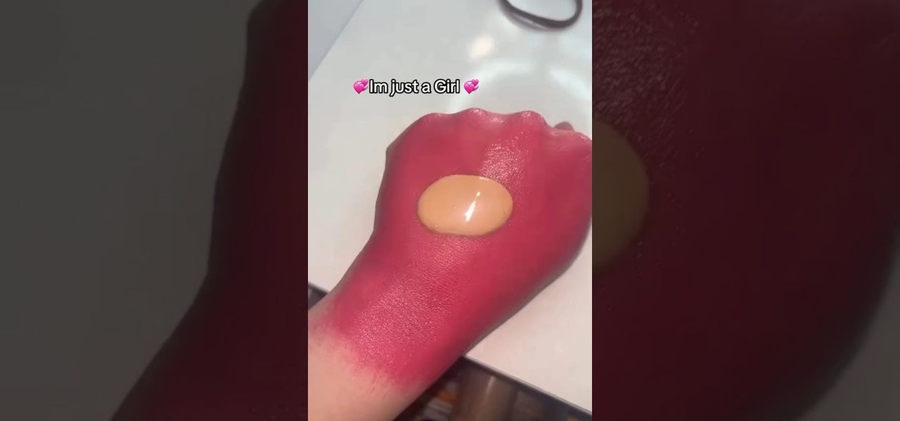 I'm just a girl 💓✨️ #makeup #shorts