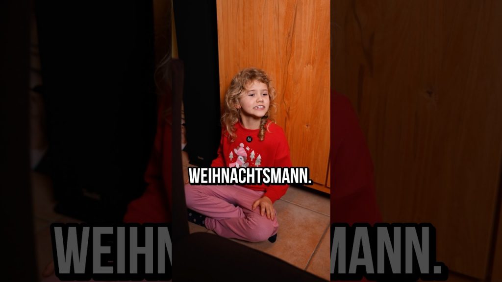 Legt ihr auch was für den Weihnachtsmann hin?!🎅 #shorts