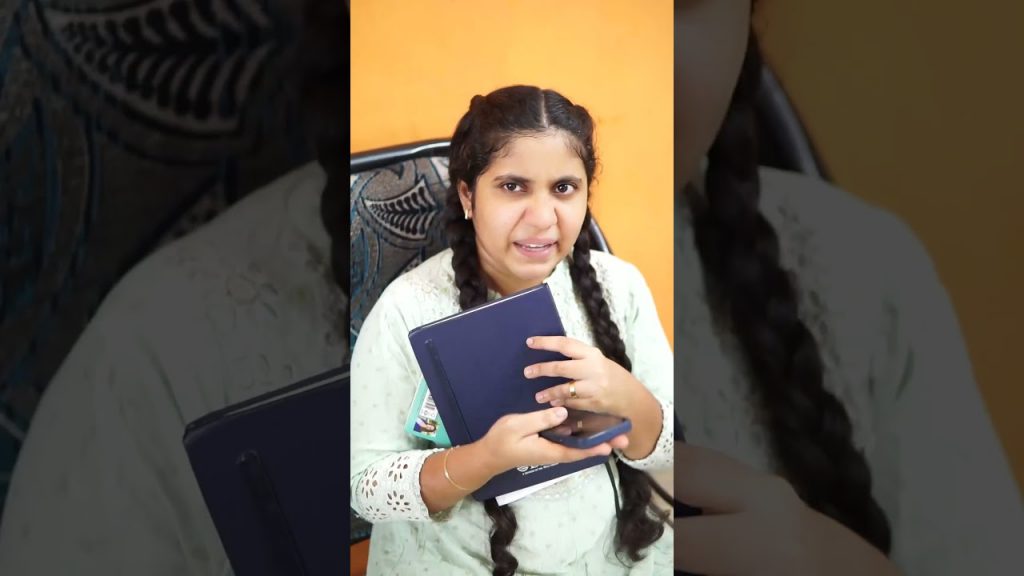 Mobile vs mom 😅😂 #shorts #middleclassfamily #comedy #tamilcomedy