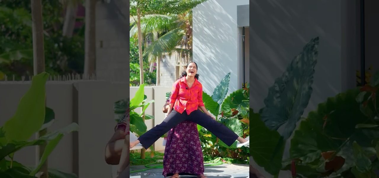 Watch till the End 😂 Stretching Challenge #shorts