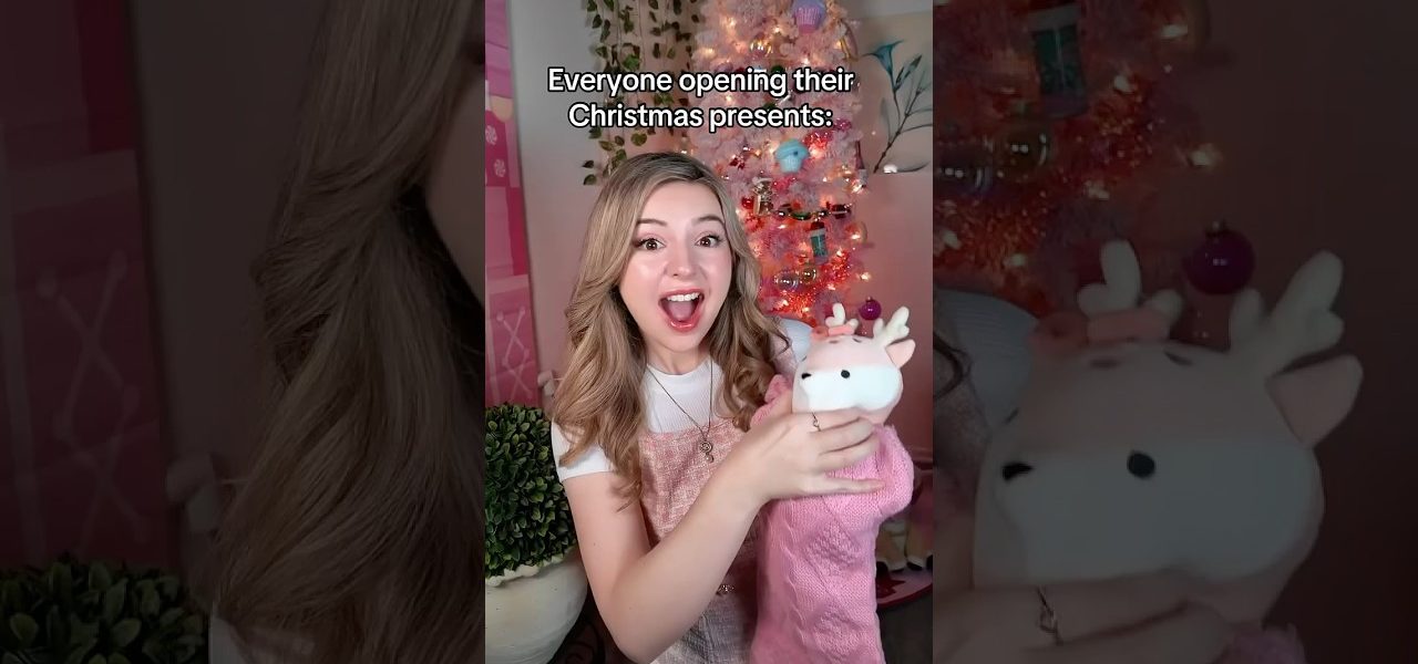 What happens to your short friend after Christmas…😭