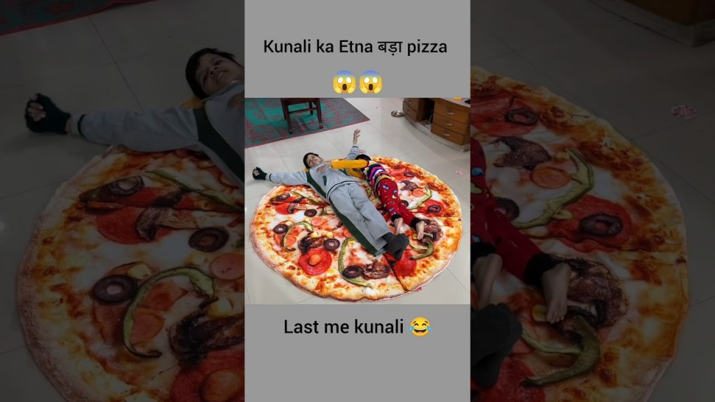 kuanli ka itna bada pizza 😱 ll sourav joshi vlogs ll #shorts #youtubeshorts
