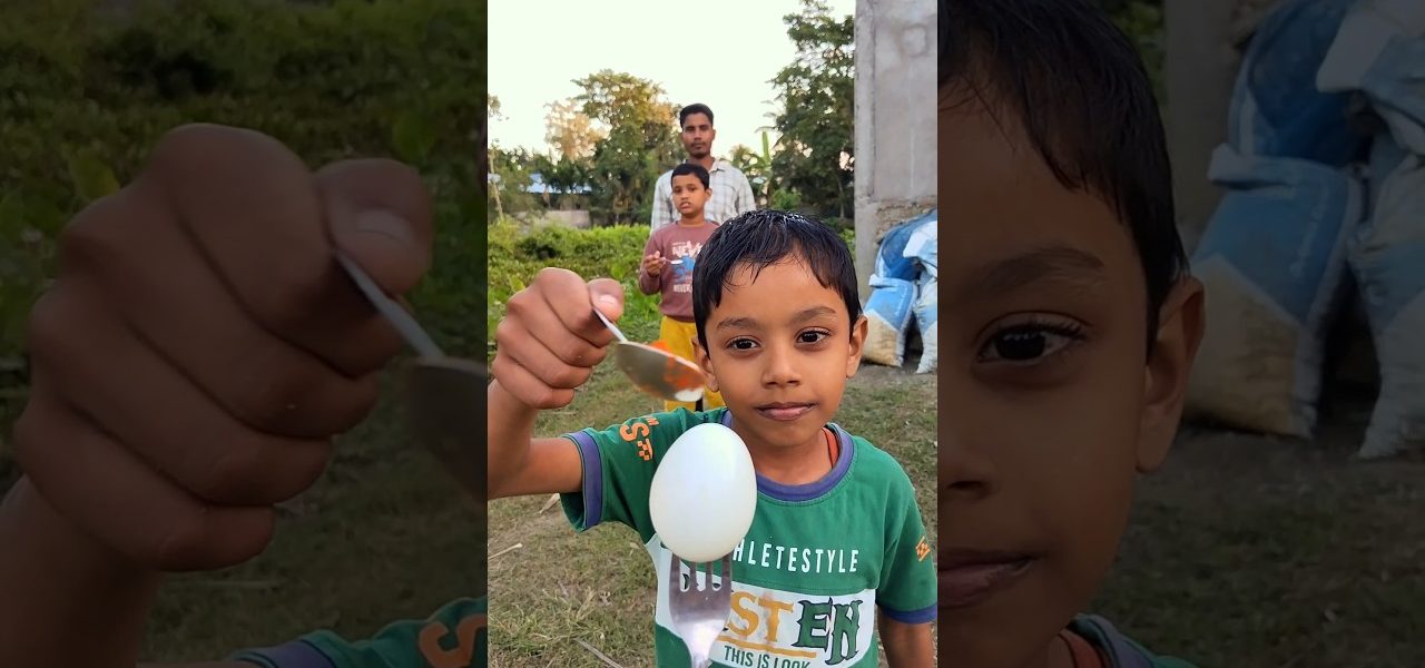 अंडा खाना 🥚😋#शॉर्ट्स #ट्रेंडिंग #खाना #शॉर्ट्सफ़ीड