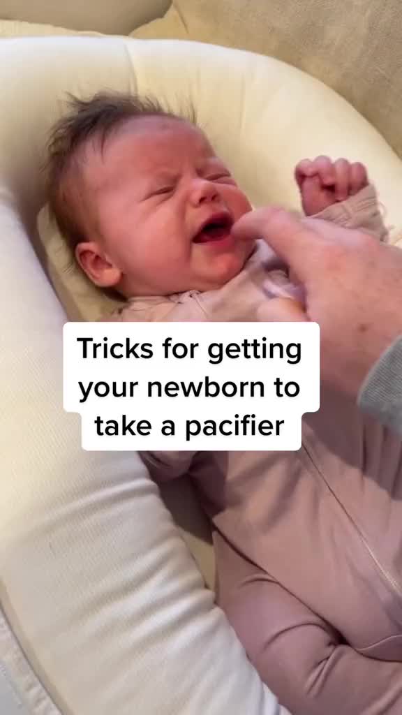 @haakaanz Dummy Hack! Credit : @Kendra #pacfierbaby #dummytraining #binkybaby  ...