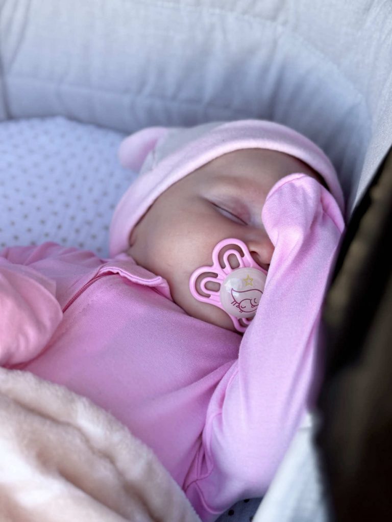 @verabotos Def talk to your pediatrician if your baby isn’t doing these things. ...