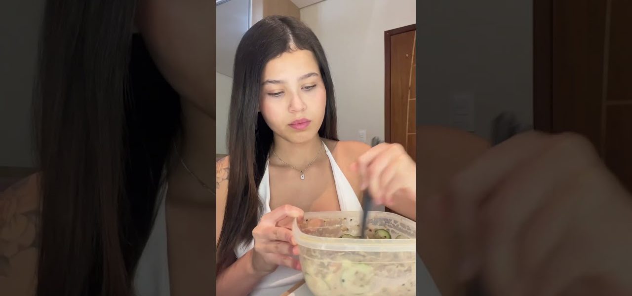 COMENDO SÓ COMIDAS VIRAIS POR UM DIA #shorts  #fastfood