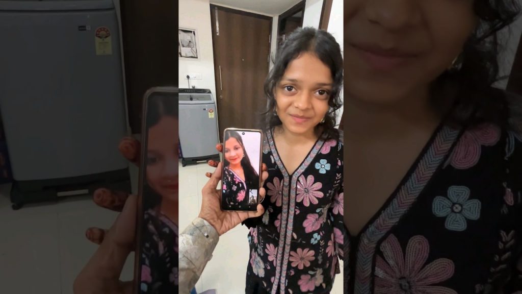 Dadi Ko Eid Mubarak 💖 #mariakhan #shorts @sadimkhan03 @mukeem03