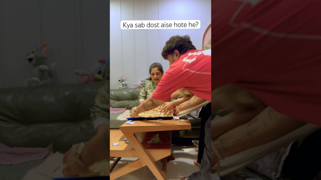 Kya aapke friends bhi aise he #Shorts #littleglove #funny