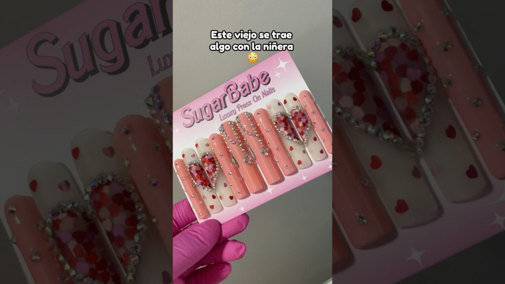 Le compro uñas a la niñera 😱 #shorts