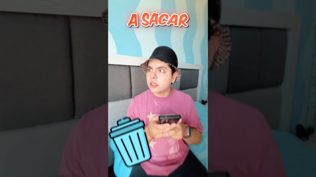 MI MAMÁ CADA QUE PIDE FAVORES #shorts