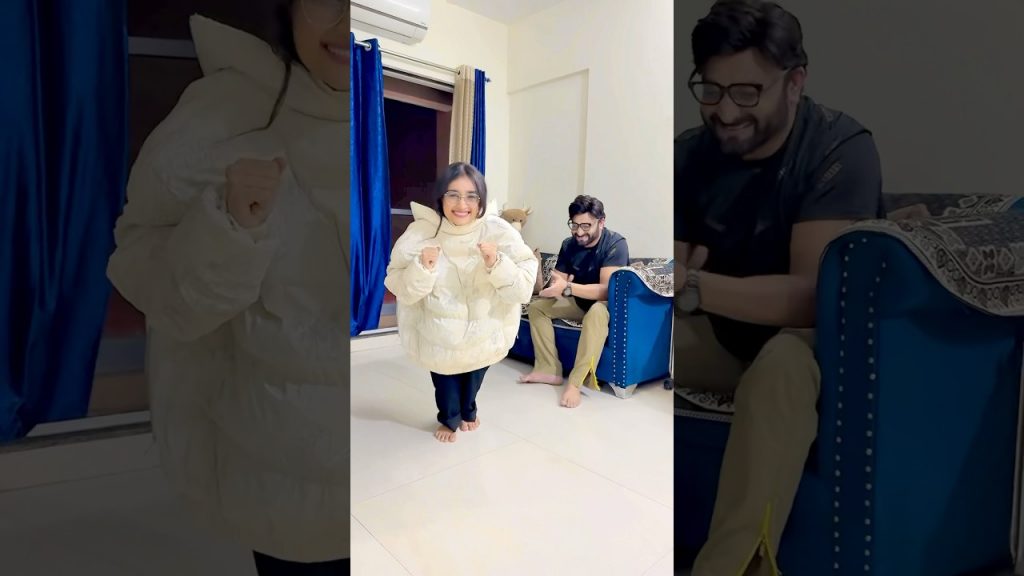 Mai toh short ho gyi woh bhi shorts pe😛🤏🏻 #saamiyashahidaly #shorts #comedy