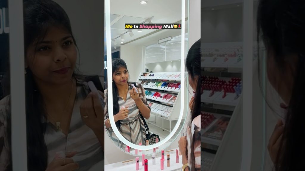 Others Vs ME  In Shopping Mall🛍️😁#sharmilageorge #shorts